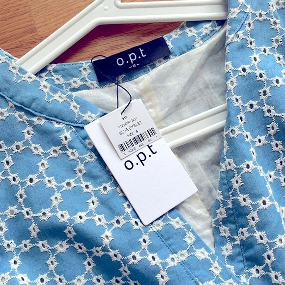 Embroidered belted Women's Dress - Picture 3 of 7